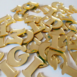 Letra em Relevo Acrílico Personalizado  Sob Consulta Corte a Laser 2mm / 3mm / 4mm / 5mm